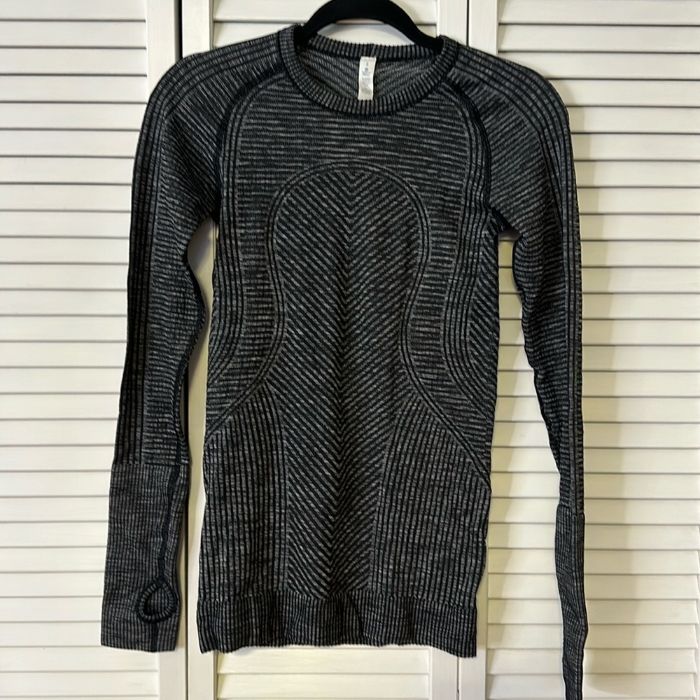Swiftly Tech long Sleeve
